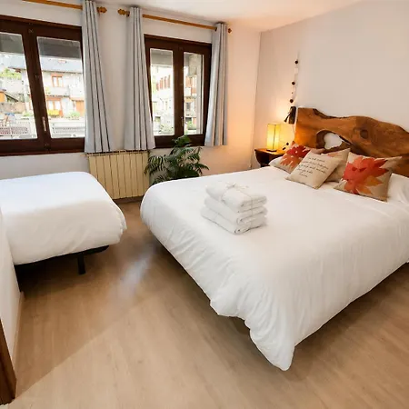 Rural Sant Climent - Habitacions I Pensión